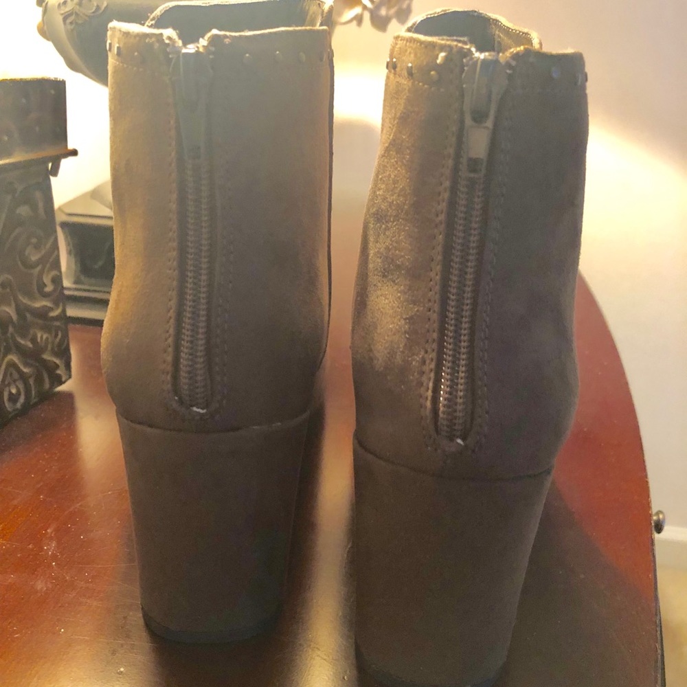 Booties/Boots Justfab - Picture 2 of 4